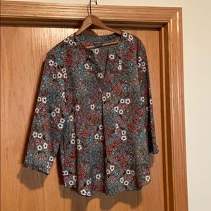 Van Heusen floral blouse size Large